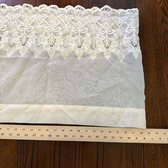 French White Embroidered Valance Curtain 18.5 x 57 Made in France - Picture 9 of 9